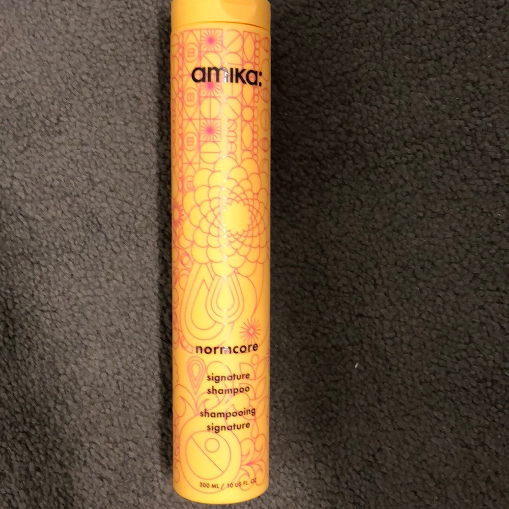 Amika Normcore Shampoo